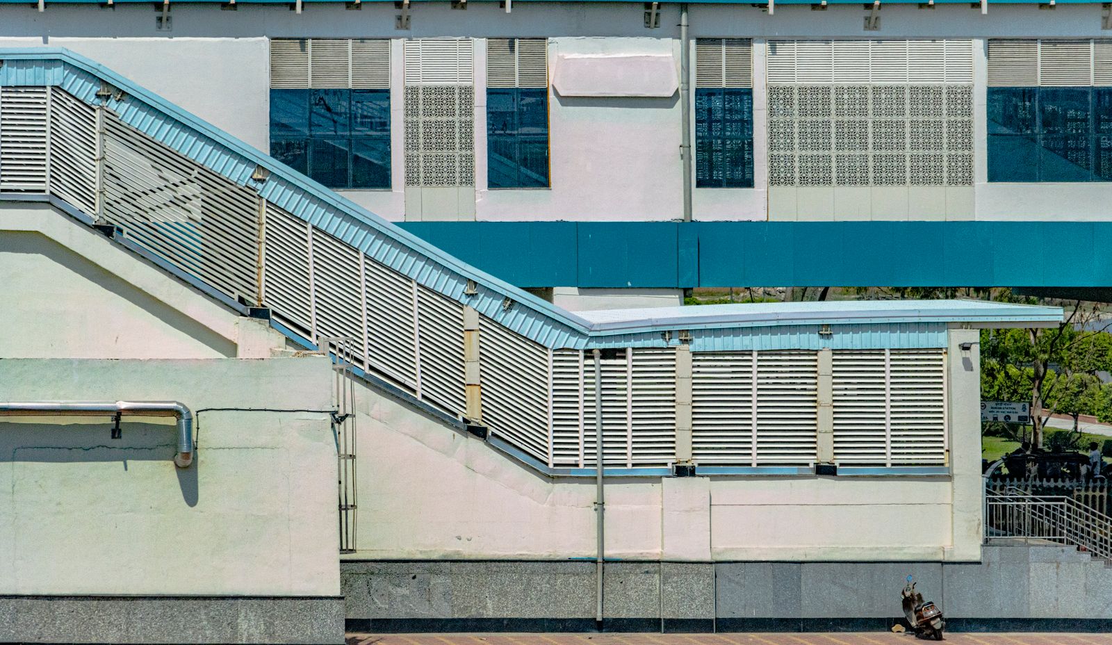 Geometric architecture at a modern Delhi Metro station